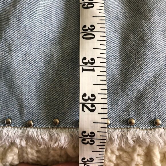 XHILARATION light wash wide leg crop denim jeans silver studs size 5 small - Picture 10 of 13